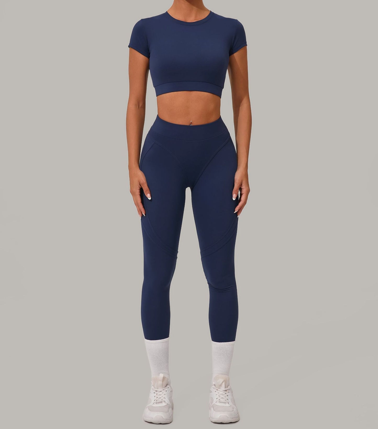 Iselda Workout Outfit