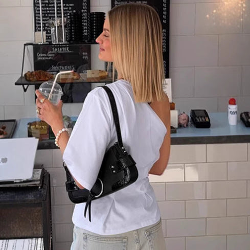 Amoura French Top